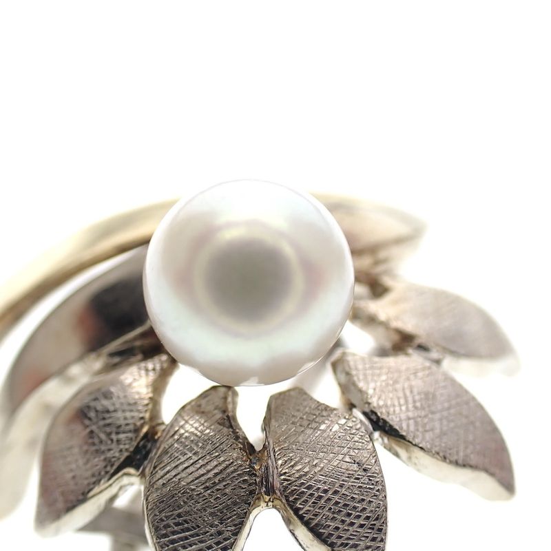 Image 5 of Vintage two-tone gold clip-on earrings with pearls