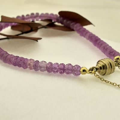 Image 2 of Gold beaded bracelet with pink sapphire | 19 cm