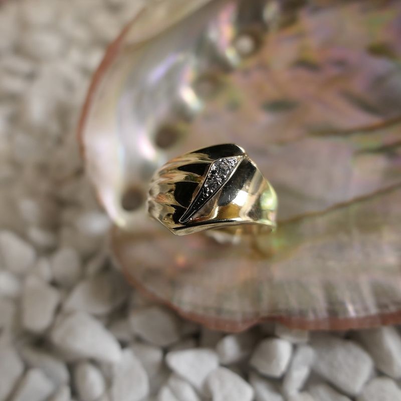 Image 2 of Gold fantasy ring with zirconia