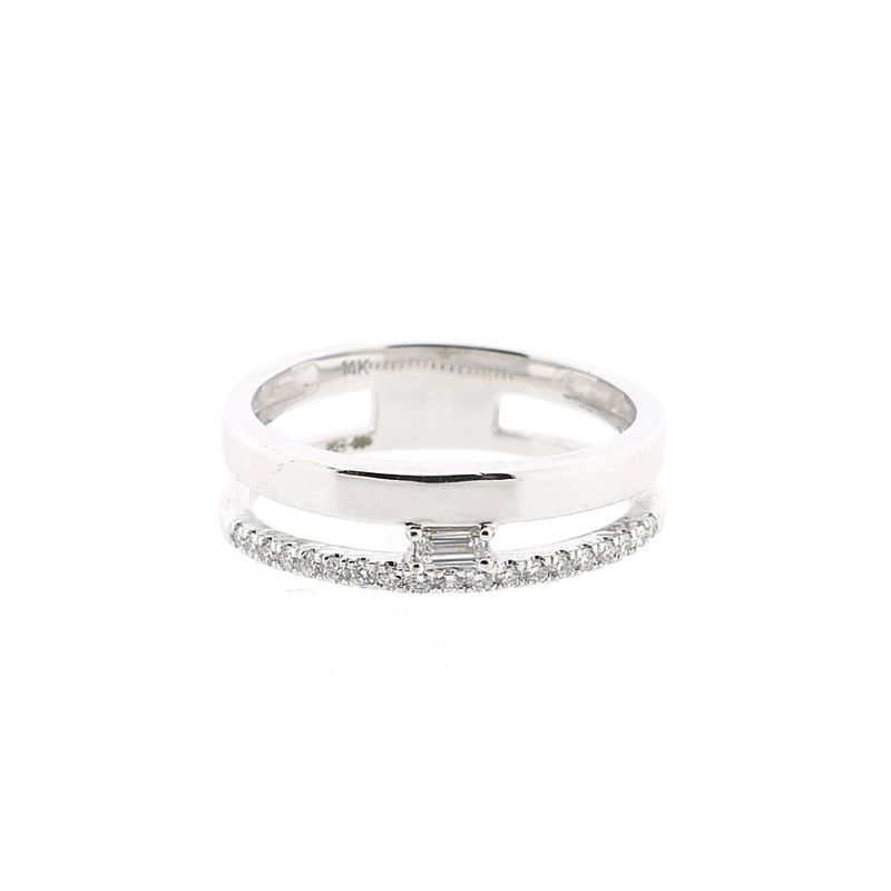 Image 3 of White Gold Ring with Diamond; 0.25 ct.; 14 Karat; Size 16.75