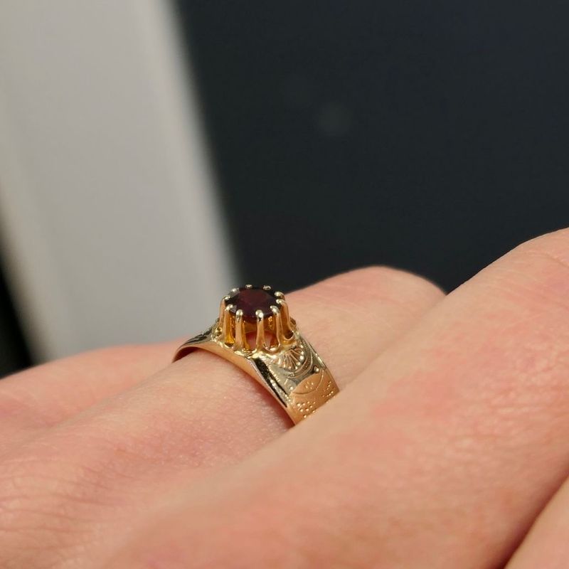 Image 7 of Vintage rose gold solitaire ring with garnet