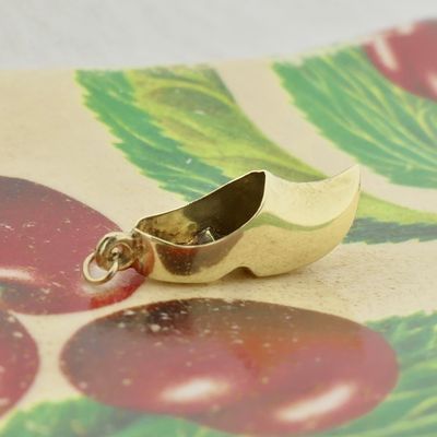 Image 2 of Gold pendant of a clog