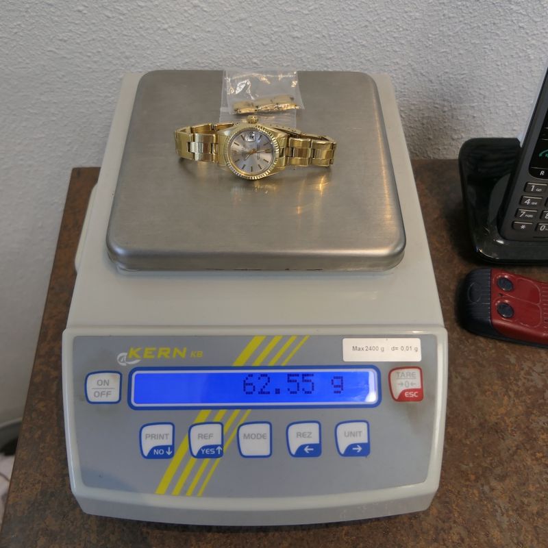 Image 14 of Rolex Lady Datejust 26mm 6927; 18k. Vintage ladies watch in full set