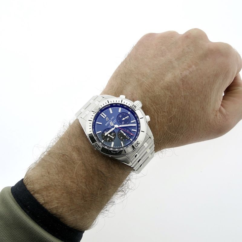 Image 15 of Breitling Chronomat B01 42; Automatic men's watch