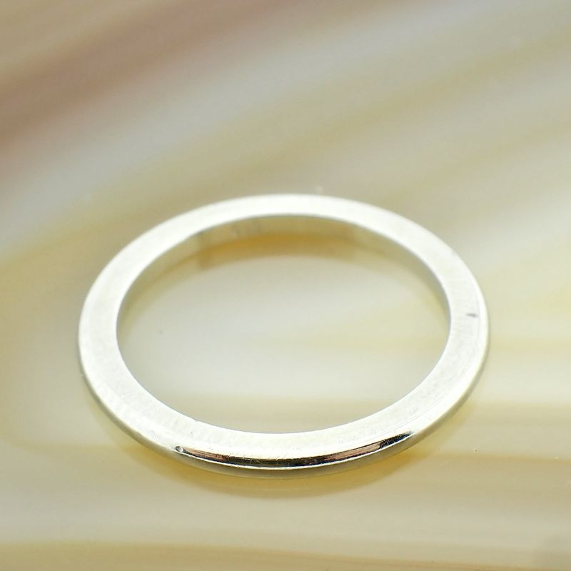 Image 4 of White gold sliding ring