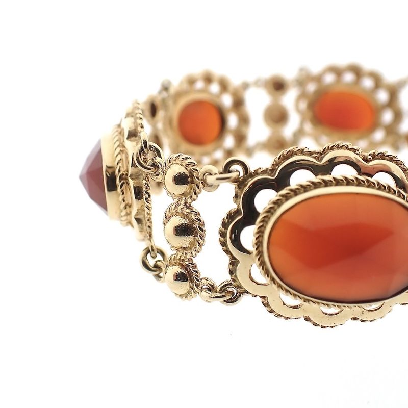 Image 5 of Antique gold bracelet with carnelian
