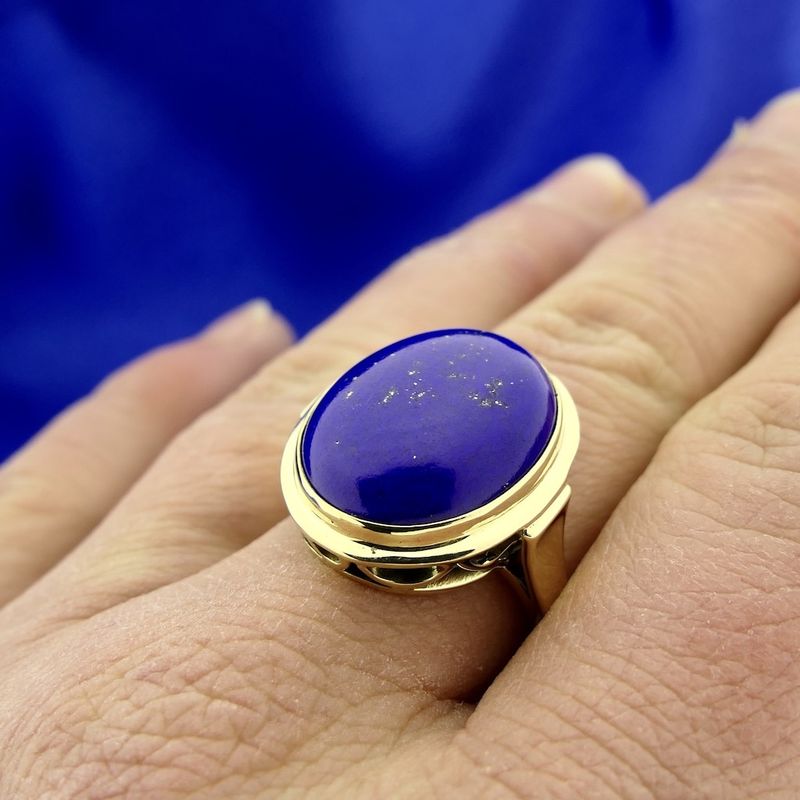 Image 9 of Gold ring with Lapis Lazuli | Vintage