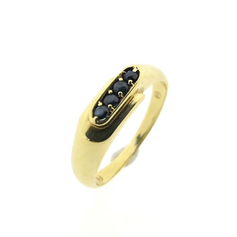 Image 1 of Gold ring with sapphire
