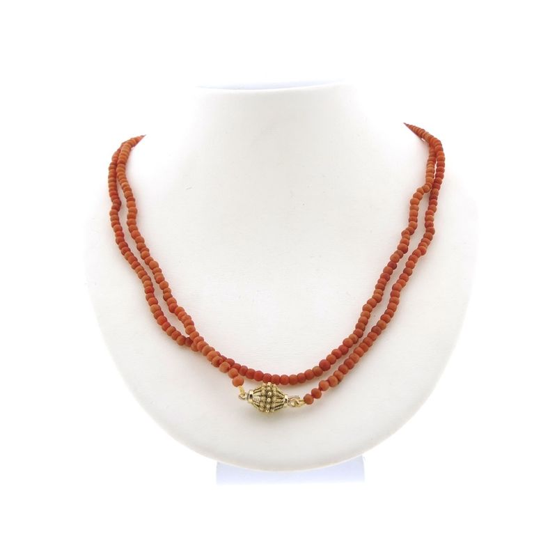 Image 1 of Vintage red coral beaded necklace with gold clasp | 96 cm