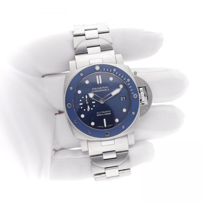 Image 9 of Panerai Luminor Submersible 42mm Automatic PAM02068