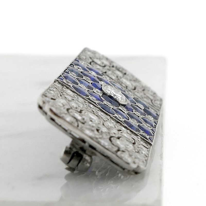 Image 8 of Platinum brooch with sapphire and diamond approx. 1.70 ct.