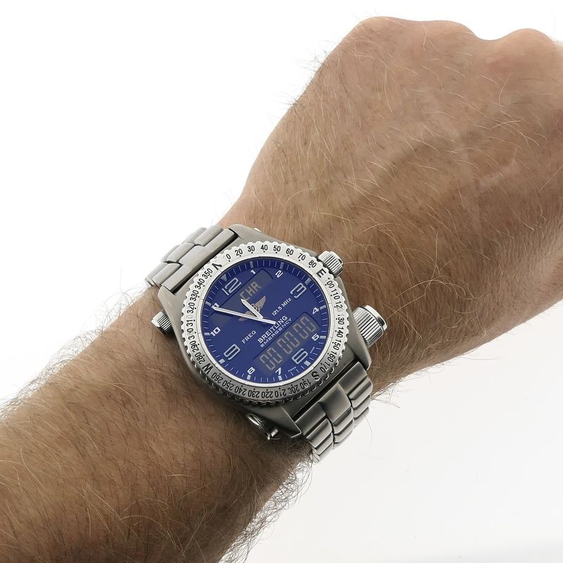 Image 17 of Breitling Emergency Professional E56121; Titanium men's watch with 121.5MHz emergency transmitter