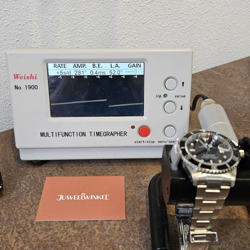 Image 25 of Rolex Submariner 16610 'Swiss Only'; Men's diving watch in full set