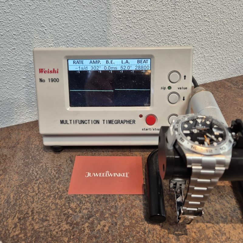 Image 20 of Rolex Explorer II 42mm 216570; Automatic men's watch