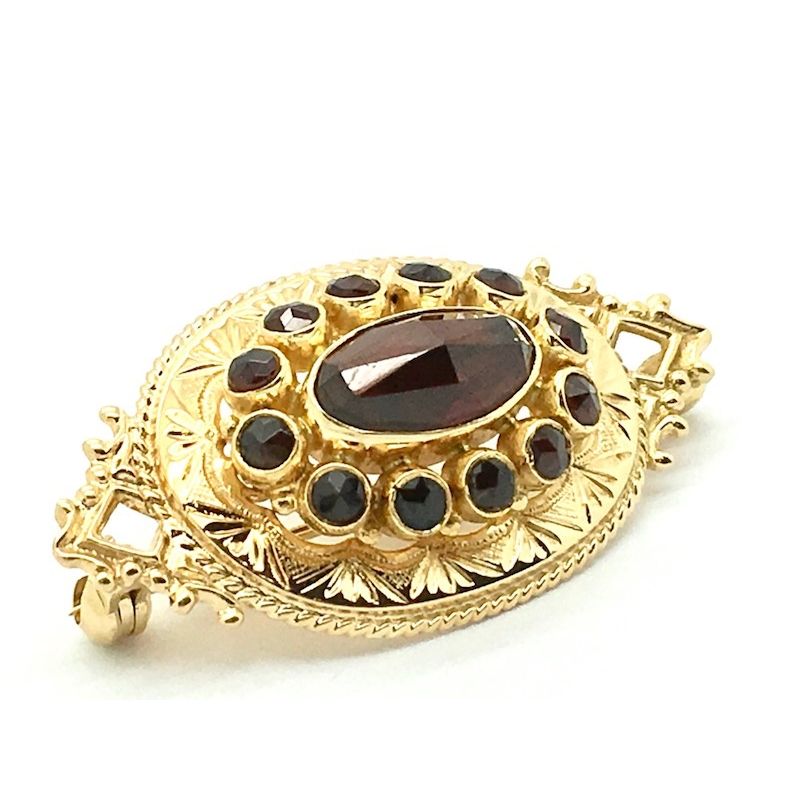 Image 2 of Antique gold brooch with garnet