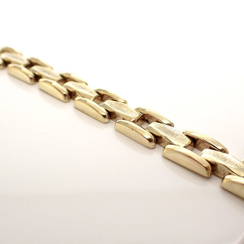 Image 3 of 8-karat Bismarck link bracelet | 18.5 cm