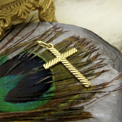 18 carat gold pendant of a cross Image 2 of 18 carat gold pendant of a cross