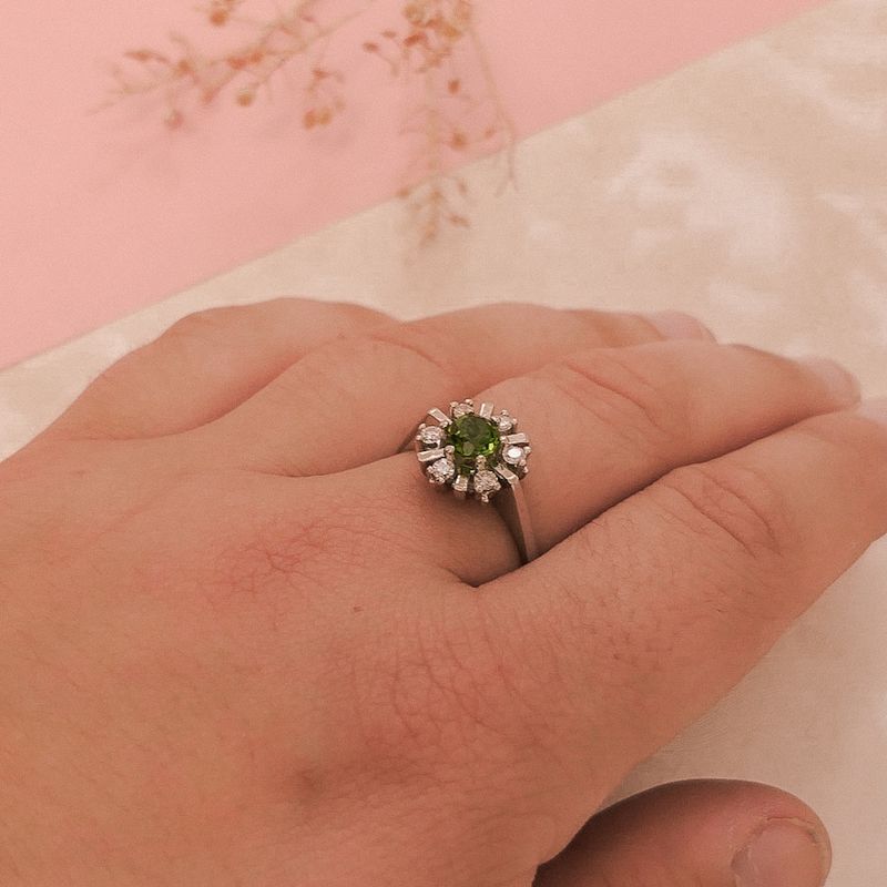Image 4 of White gold ring with peridot and diamonds | 0.24 ct.