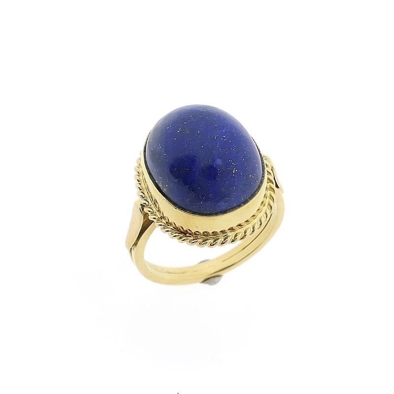 Image 2 of Vintage gold ring with Lapis Lazuli