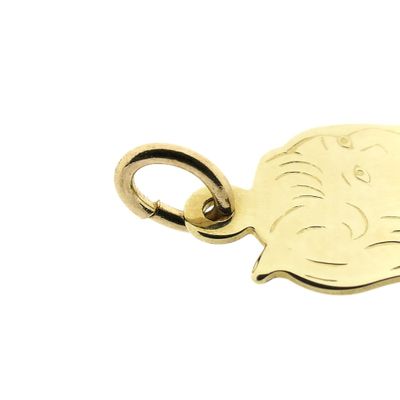 Image 2 of Gold pendant of a girl