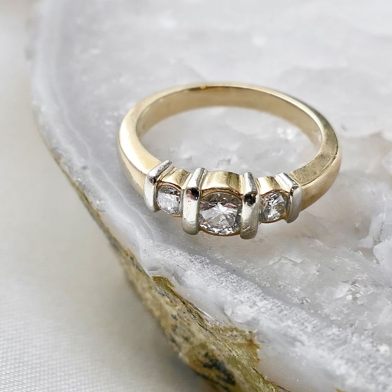 Image 2 of Gold ring with diamond | 0.32 ct.