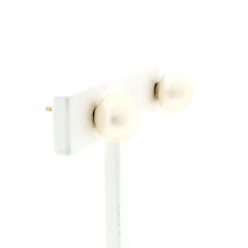 Image 4 of Gold stud earrings with cultured pearl
