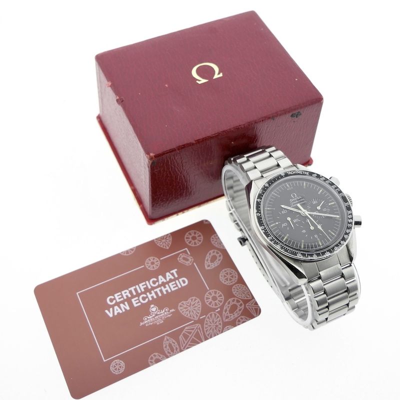 Image 4 of Omega Speedmaster Moonwatch 145022-69 ST; Vintage chronograph watch from 1969