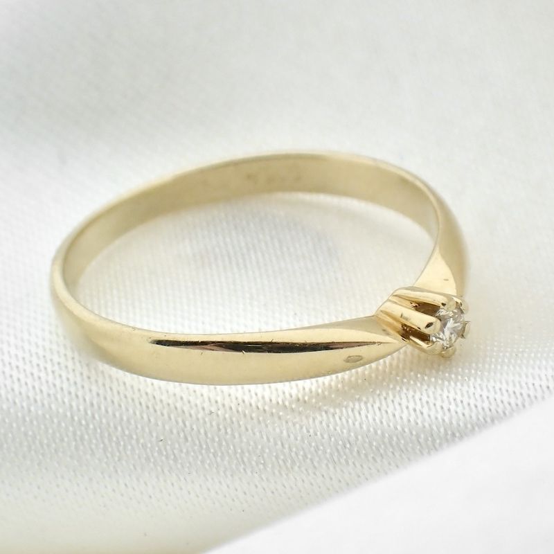 Image 2 of Gold solitaire ring with diamond 0.03 ct.