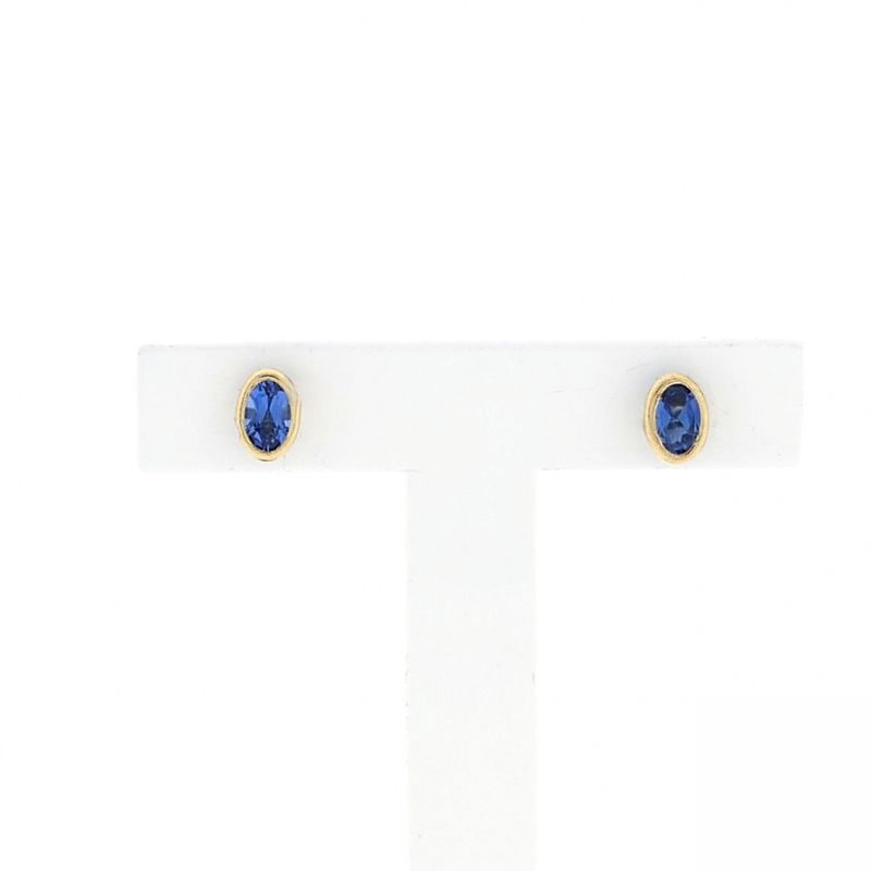 Image 1 of 18 carat gold stud earrings set with tourmaline