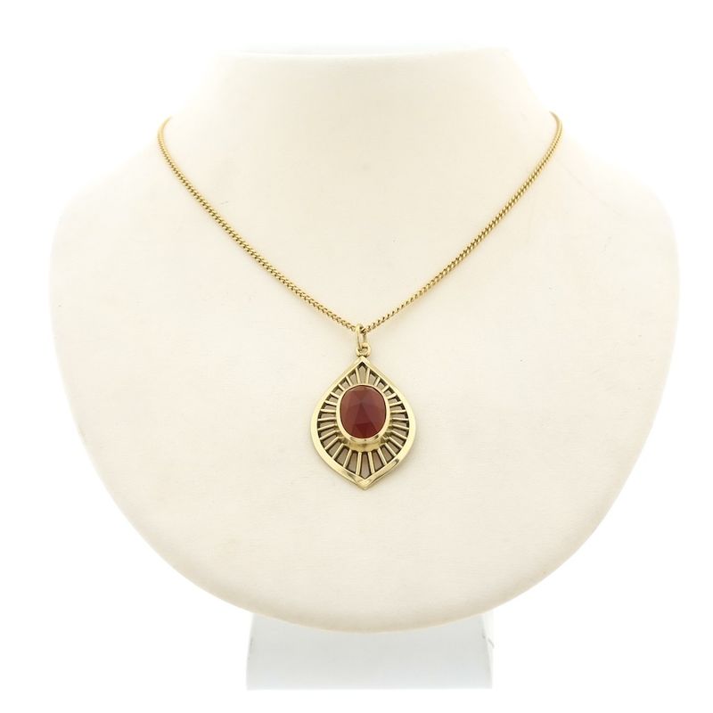 Image 3 of Vintage gold pendant with carnelian