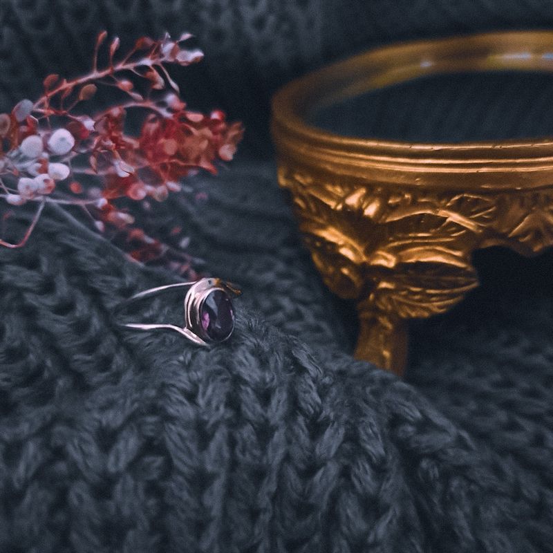 Image 2 of Vintage gold ring with purple sapphire