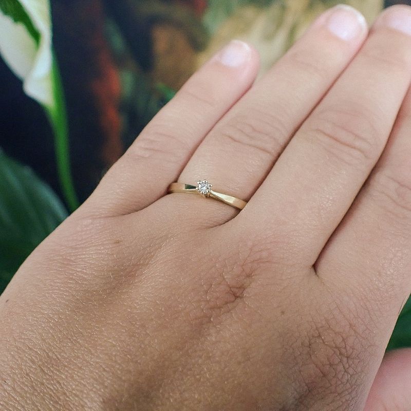 Image 4 of Gold solitaire ring with diamond | 0.04 ct.