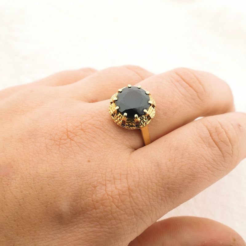 Image 4 of Gold ring with garnet stone | Vintage