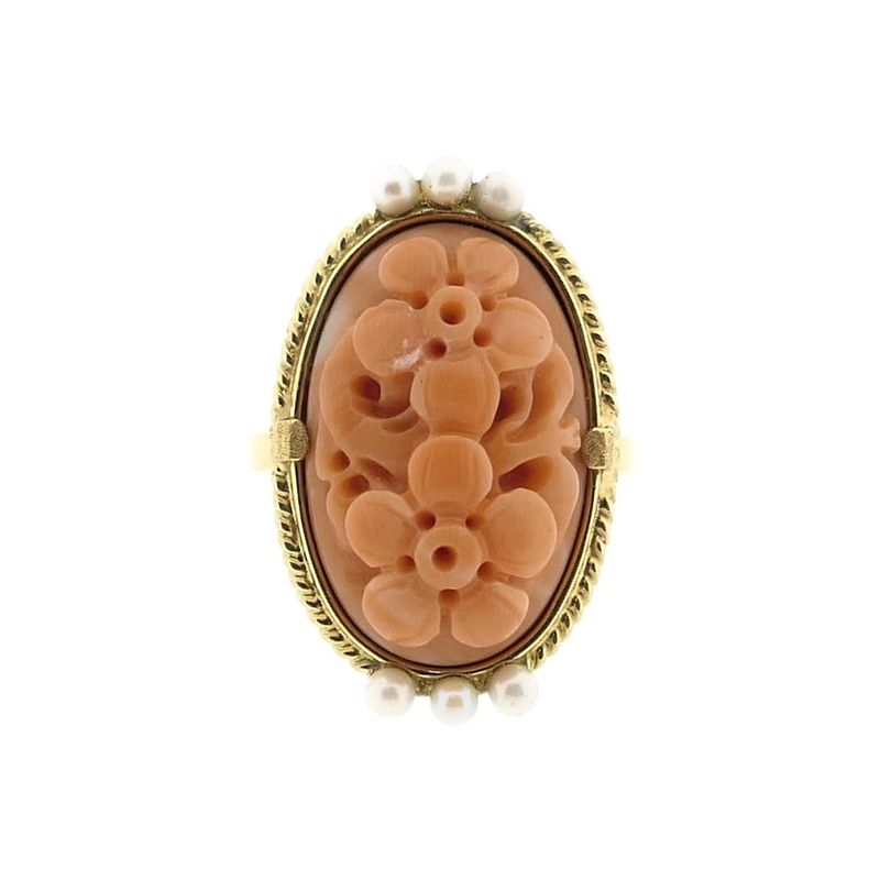 Image 3 of Vintage gold ring with red coral and pearl