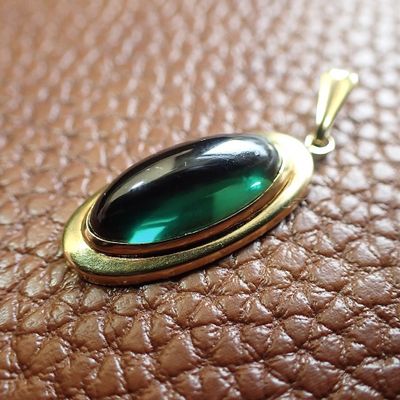 Image 2 of Gold pendant with green tourmaline