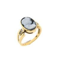Gold signet ring with blue cameo and diamond | 0.04 ct.