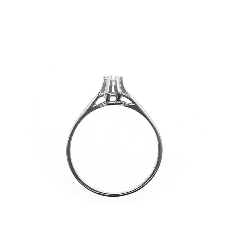 Image 4 of Silver solitaire ring with zirconia