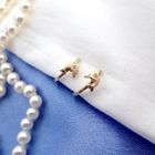 Image 2 of Gold dolphin earrings | Ø 13.0 mm