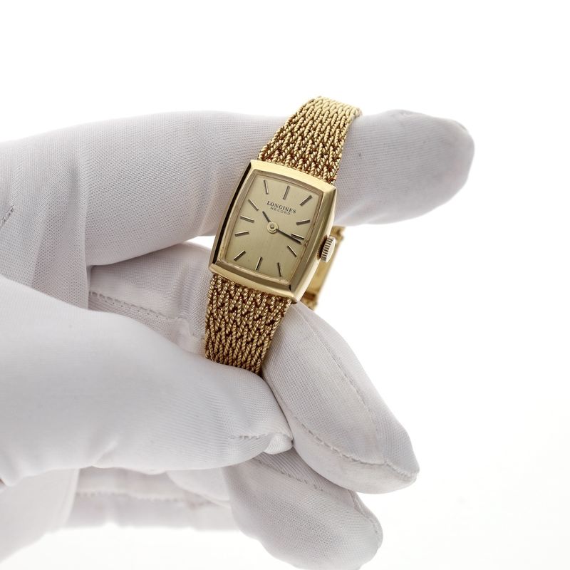 Image 13 of Longines Record 671.0944; Vintage 18k gold women's watch with papers from 1975