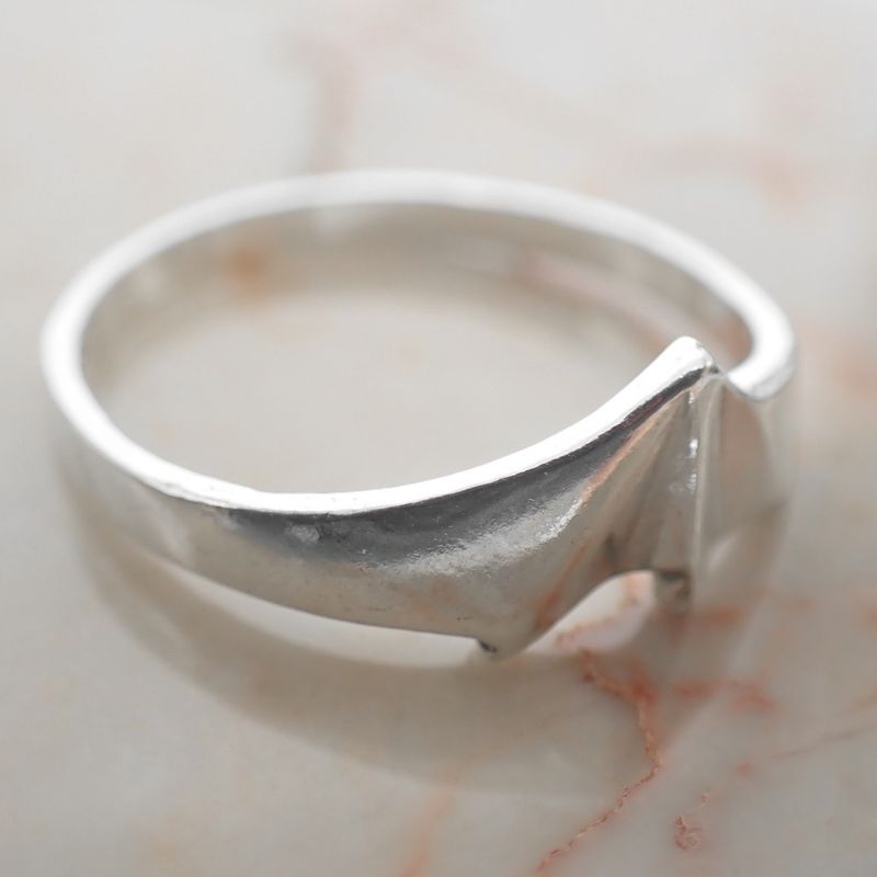 Image 3 of Silver ladies ring; fantasy design