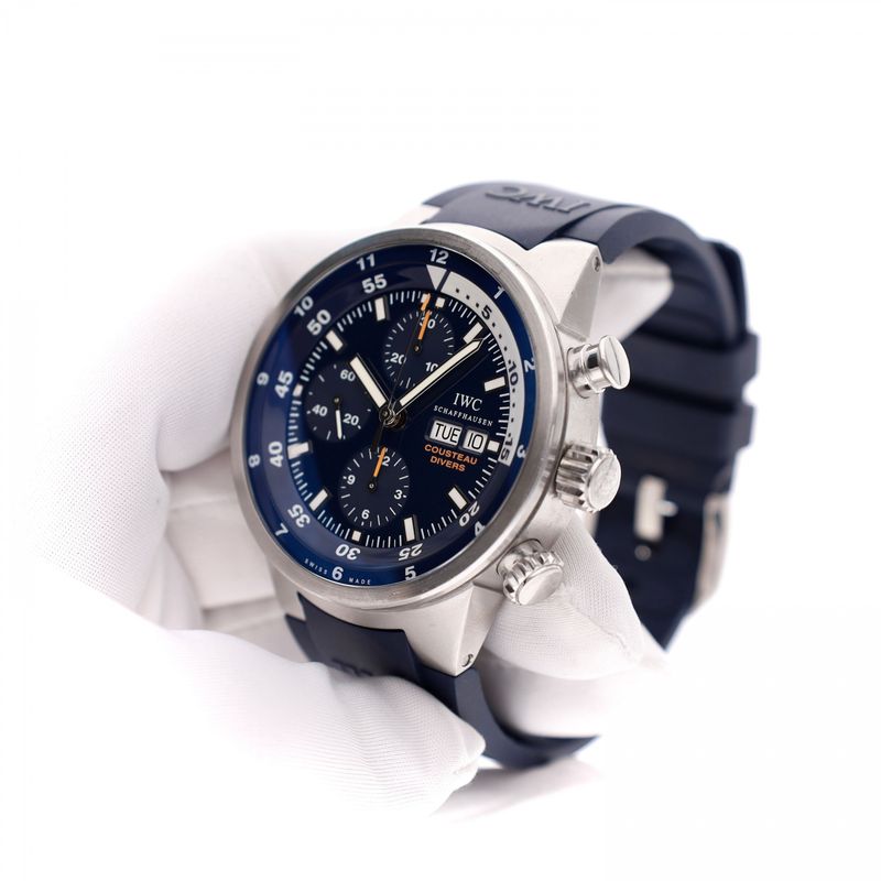 Afbeelding 5 van IWC Aquatimer Chronograph 'Tribute to Calypso Cousteau Divers' IW3782; Limited Edition Heren Horloge