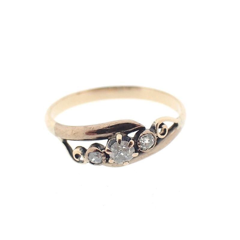 Image 6 of Two-tone gold ring with diamonds; 0.17 ct. | Antique