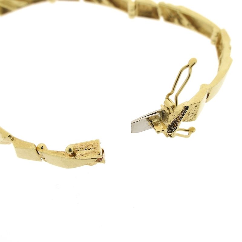 Image 6 of Gold raw link bracelet; Riitta Hakala | 18.5 cm