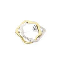 Bicolor gouden broche met diamanten; 0,06 ct. 