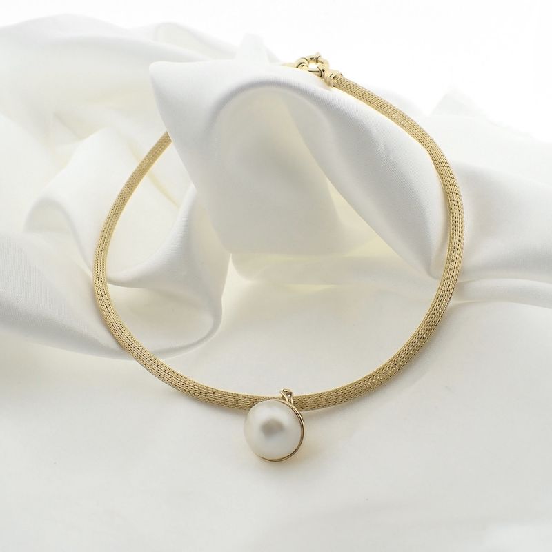 Image 3 of Gold mesh link necklace with pearl pendant