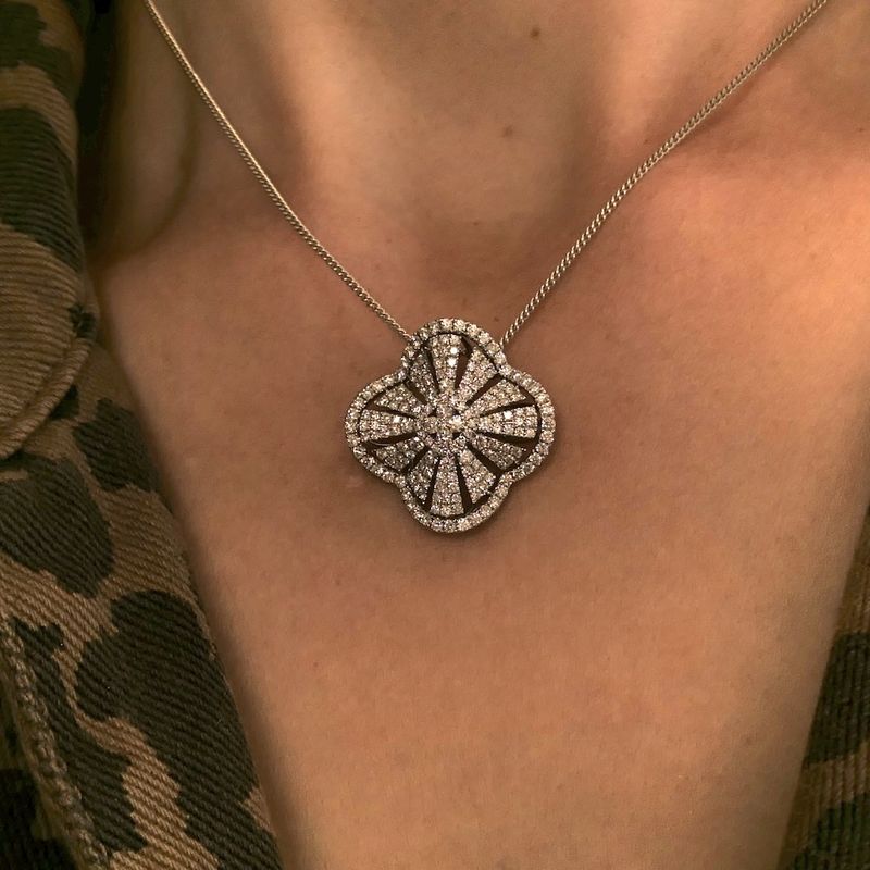 Image 9 of 18K white gold pendant with 1.40 ct. diamonds | Vintage
