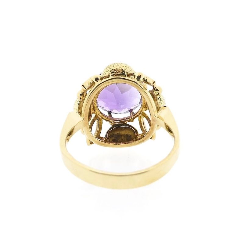 Image 4 of Vintage gold ring with amethyst