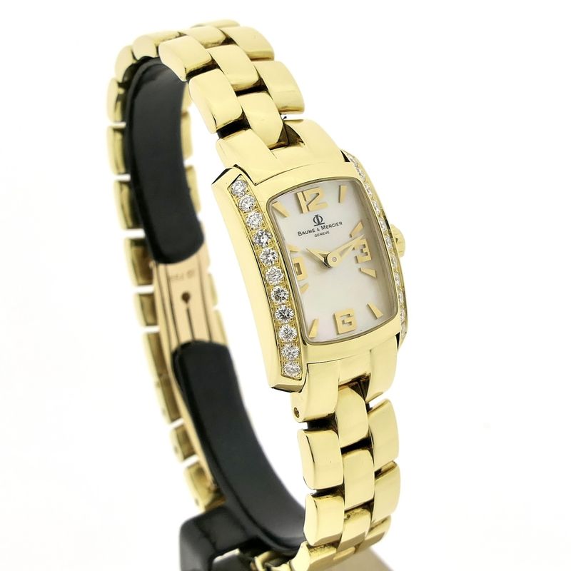 Image 3 of Baume & Mercier Hampton Milleis 65370; 18k gold women's watch with diamonds