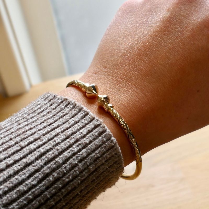 Image 9 of 14 Karat Gold Cuff Bracelet; Ø 61 mm
