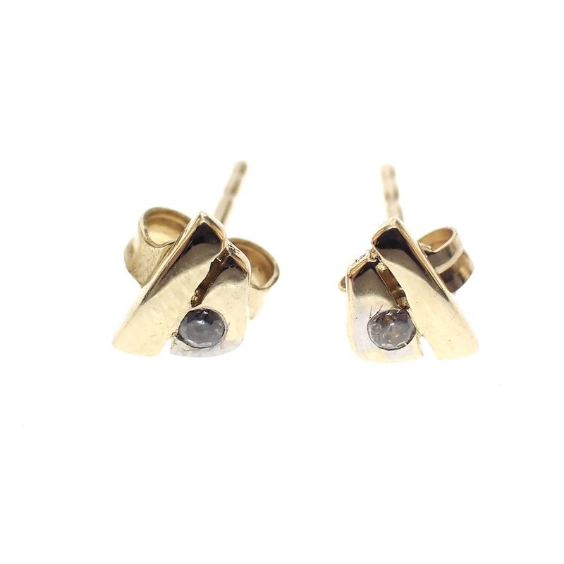 Image 4 of Bicolor gold stud earrings with zirconia